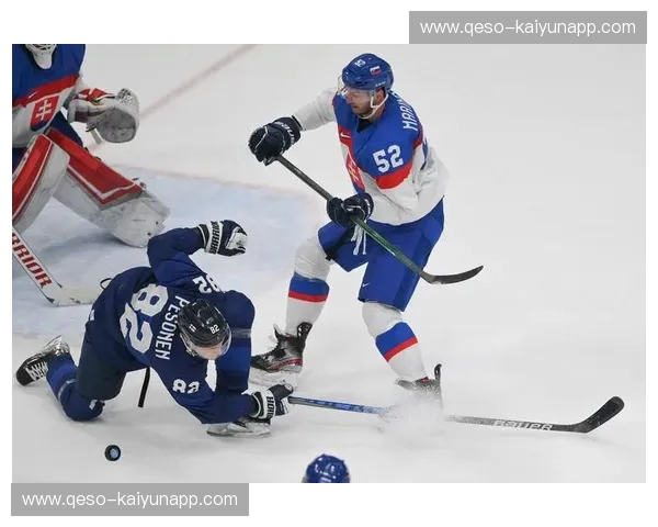 冰球巅峰对决：俄罗斯与斯洛伐克，谁能问鼎荣耀？